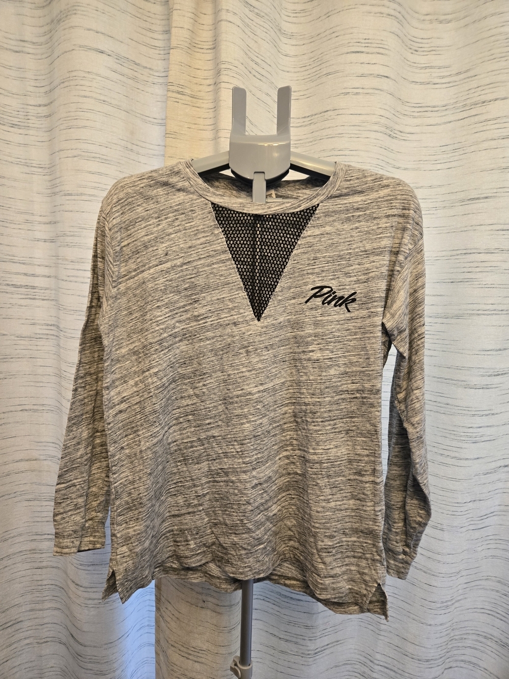 PINK Victoria's Secret Gray Marled‎ Mesh V-Neck Long Sleeve Top Size M